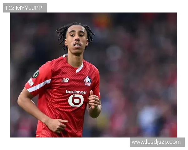 曼联盛赞约罗表现优异被视为欧洲最具潜力后卫