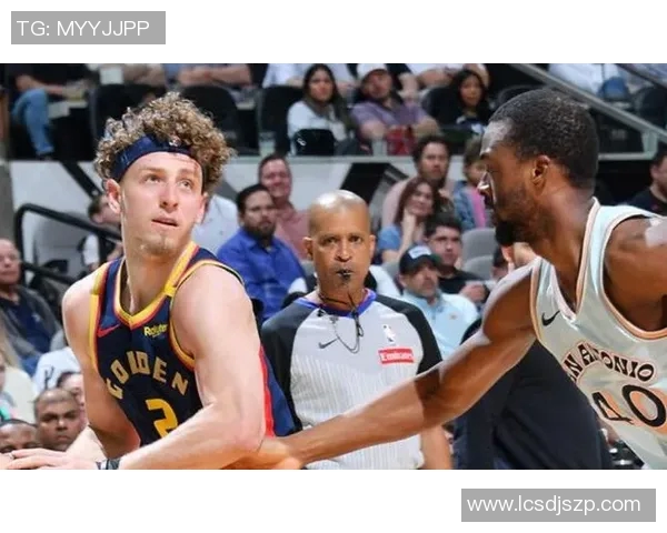 森林狼与活塞激烈冲突引发大规模斗殴七名球员遭驱逐出场 森林狼与活塞激烈冲突引发大规模斗殴七名球员遭驱逐出场